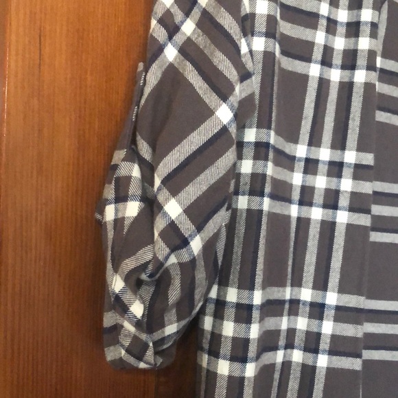 Forever 21 flannel - Picture 4 of 5